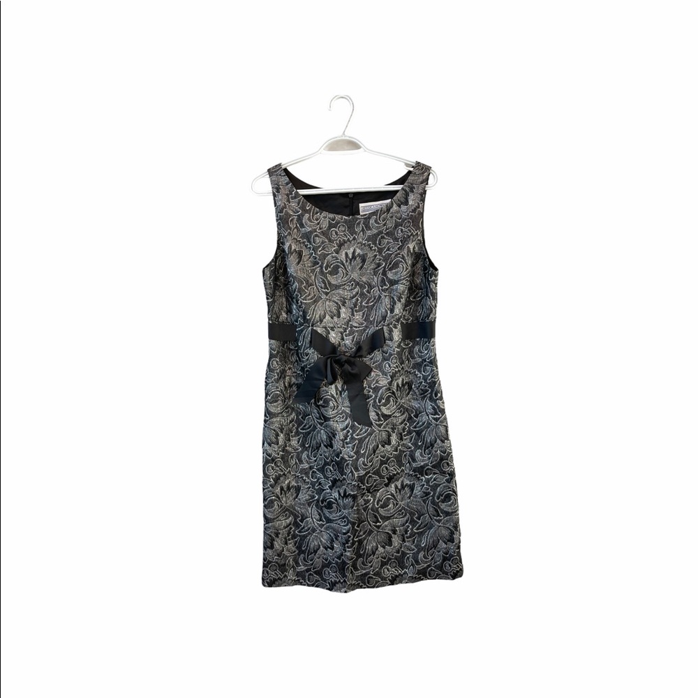 Jessica Howard  Silver Floral Dress